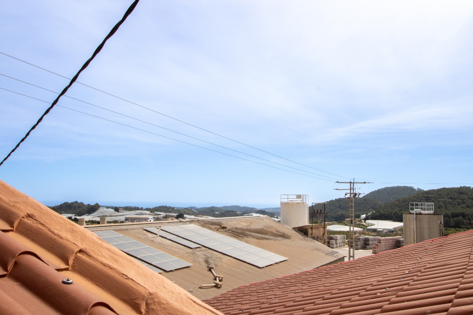Casa con gran potencial de inversión y terraza panorámica en Callosa d'en Sarrià