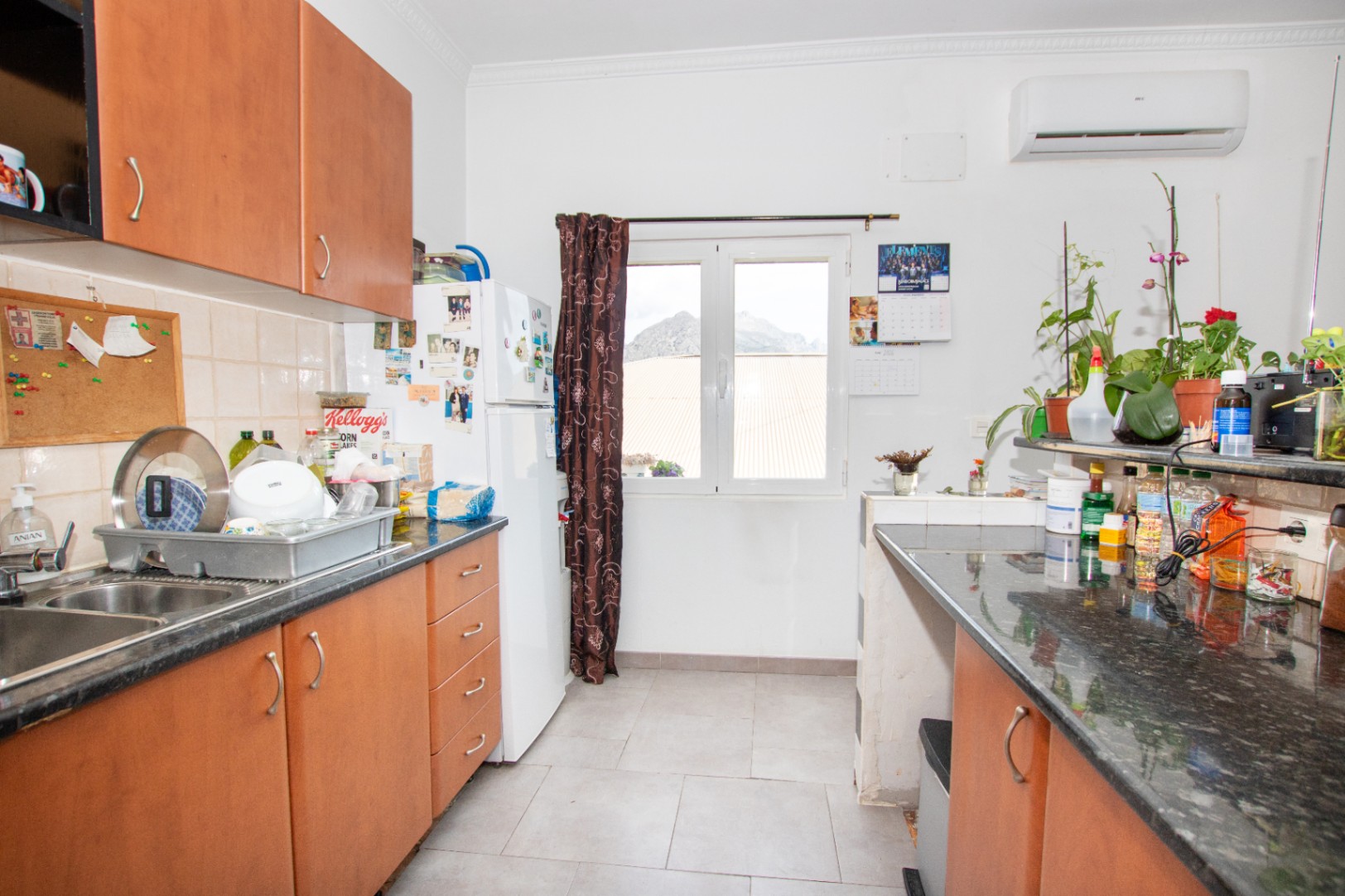 Casa con gran potencial de inversión y terraza panorámica en Callosa d'en Sarrià