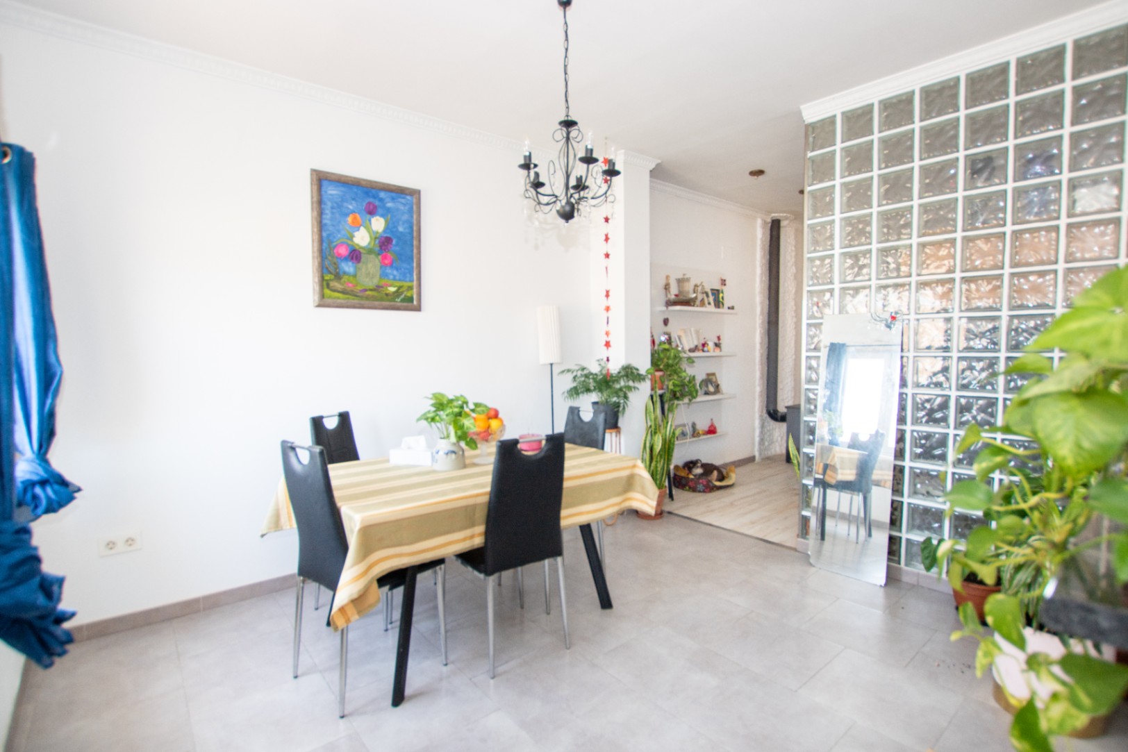 Casa con gran potencial de inversión y terraza panorámica en Callosa d'en Sarrià