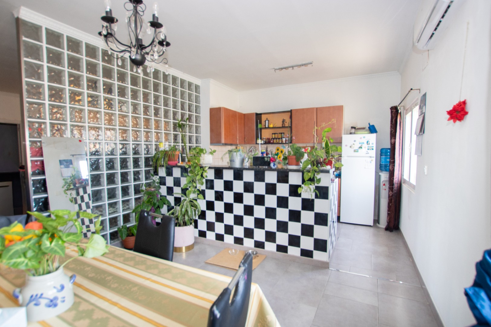Casa con gran potencial de inversión y terraza panorámica en Callosa d'en Sarrià