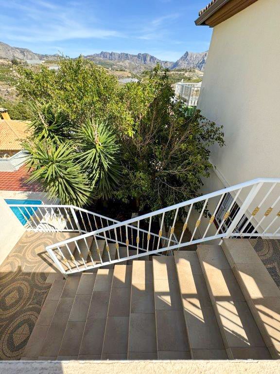 Villa de Luxe avec Spa et Espaces de Loisirs Exclusifs