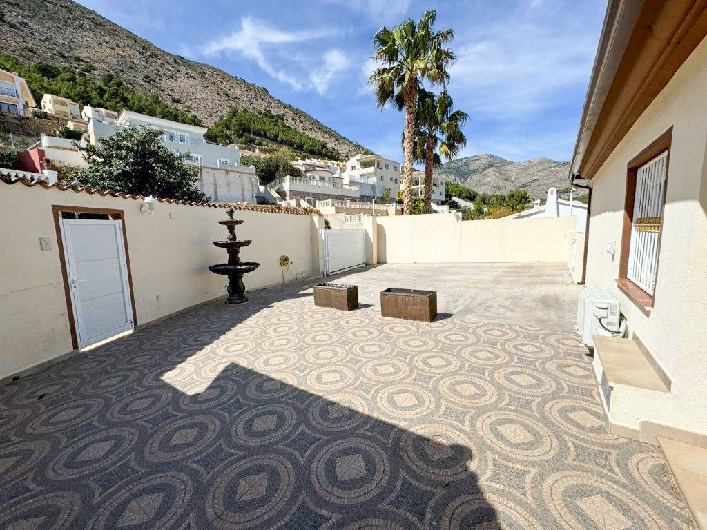 Villa de Luxe avec Spa et Espaces de Loisirs Exclusifs