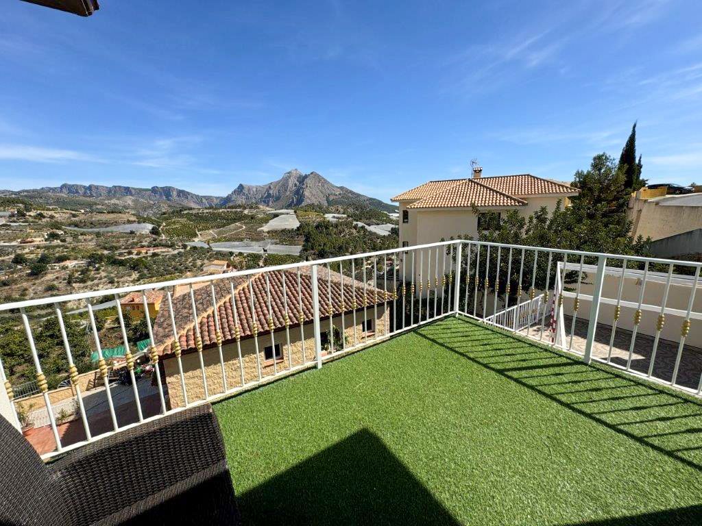 Villa de Luxe avec Spa et Espaces de Loisirs Exclusifs