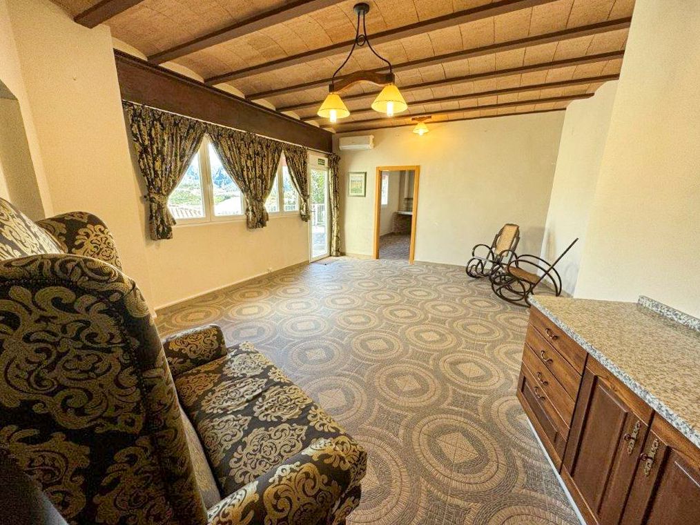 Villa de Luxe avec Spa et Espaces de Loisirs Exclusifs