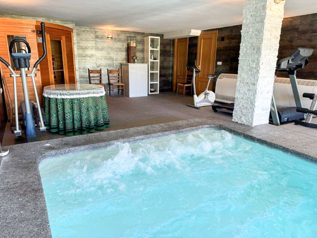 Villa de Luxe avec Spa et Espaces de Loisirs Exclusifs
