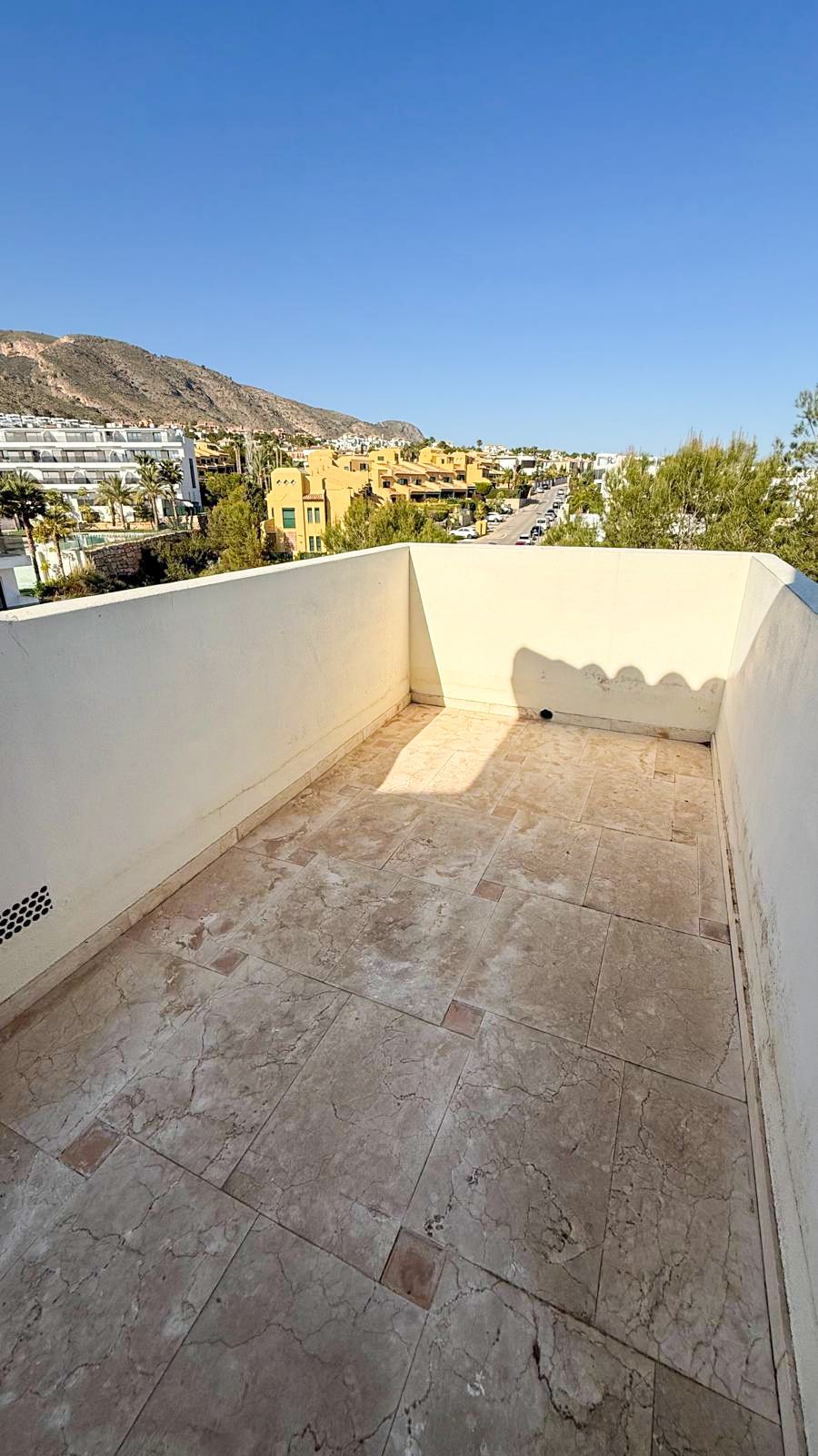 Utrolig Duplex til salgs i Bahía Golf