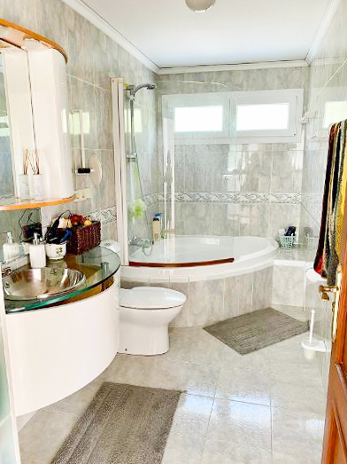 Chalet exclusivo con máxima eficiencia energética en Santa Clara, Altea la Vella