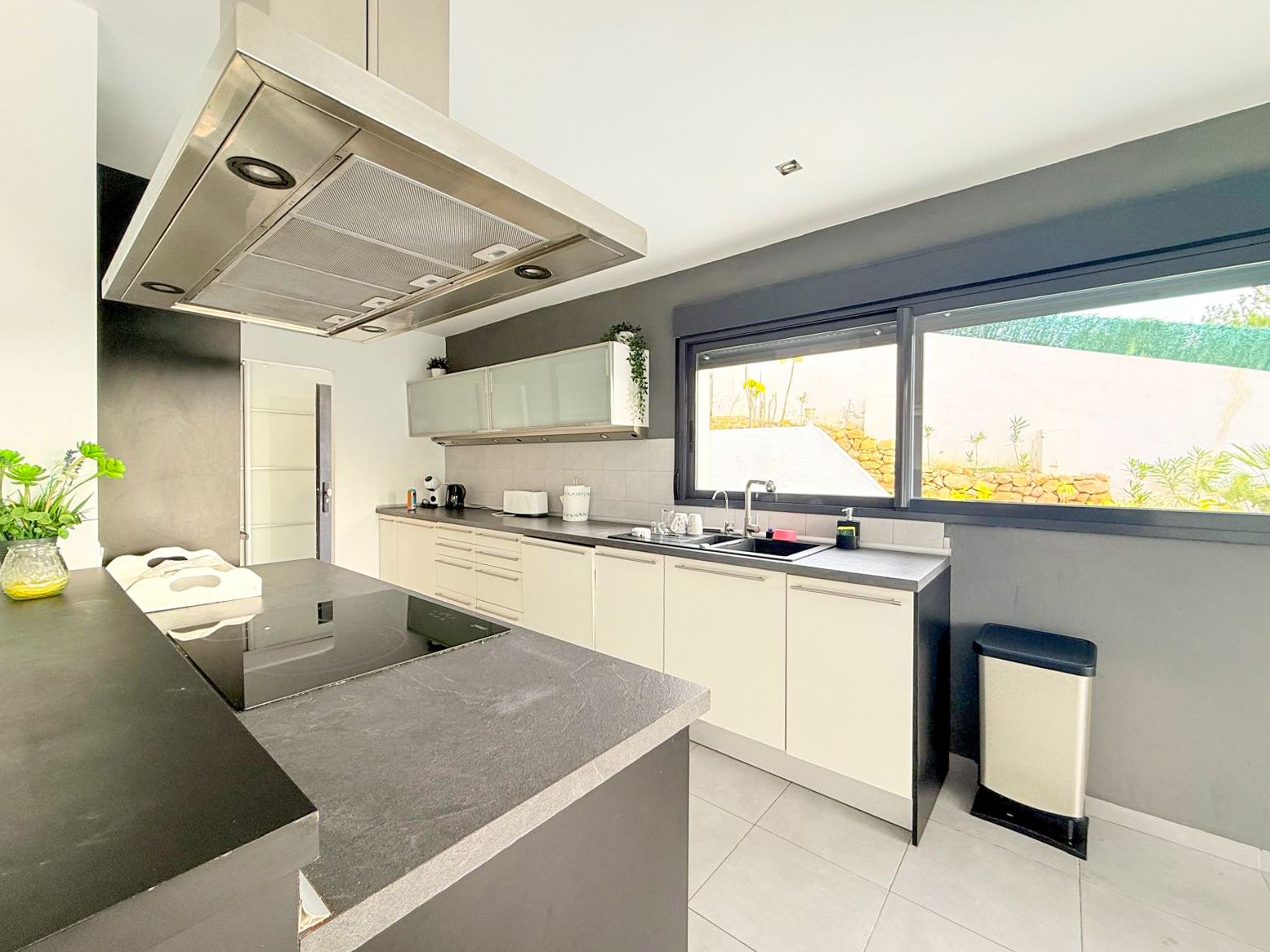Exclusivo chalet independiente con parcela de 1.300 m² en Altea