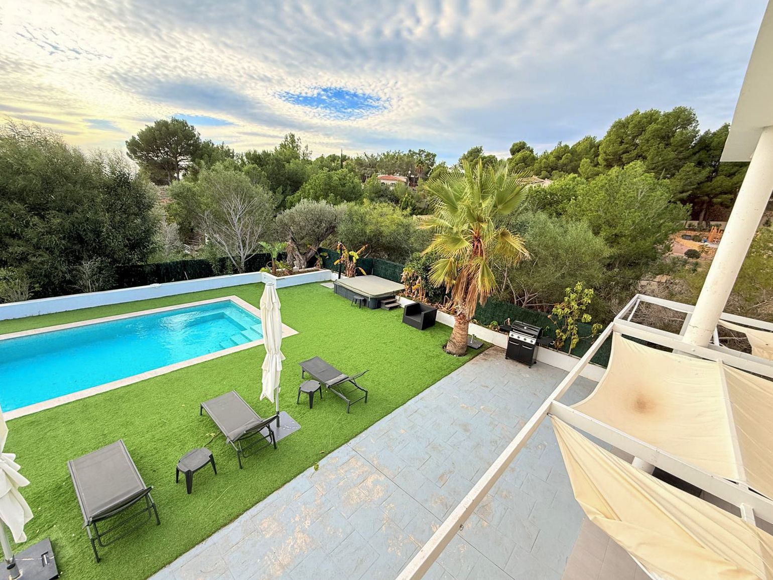 Exclusivo chalet independiente con parcela de 1.300 m² en Altea