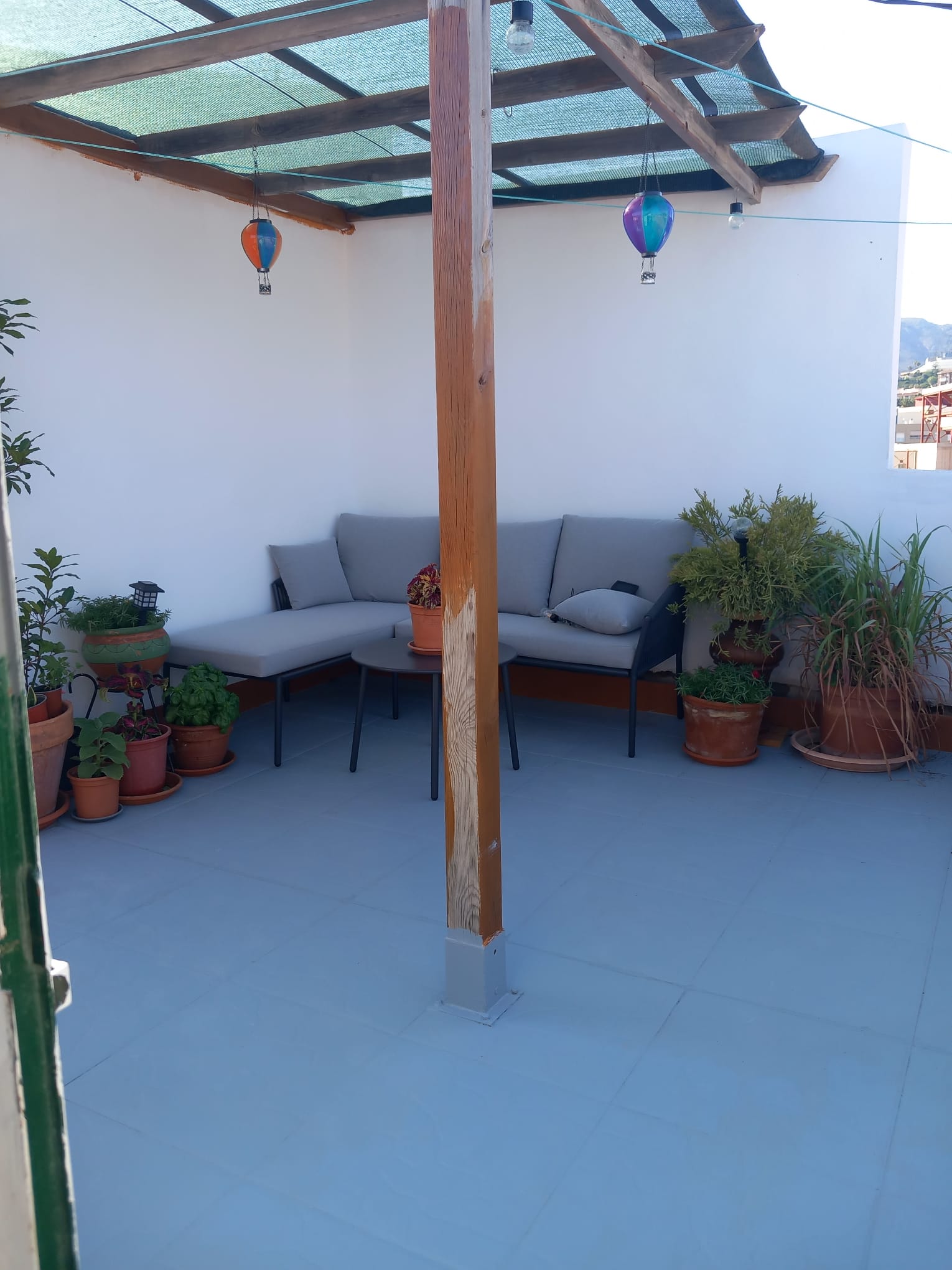 Casa con gran potencial de inversión y terraza panorámica en Callosa d'en Sarrià