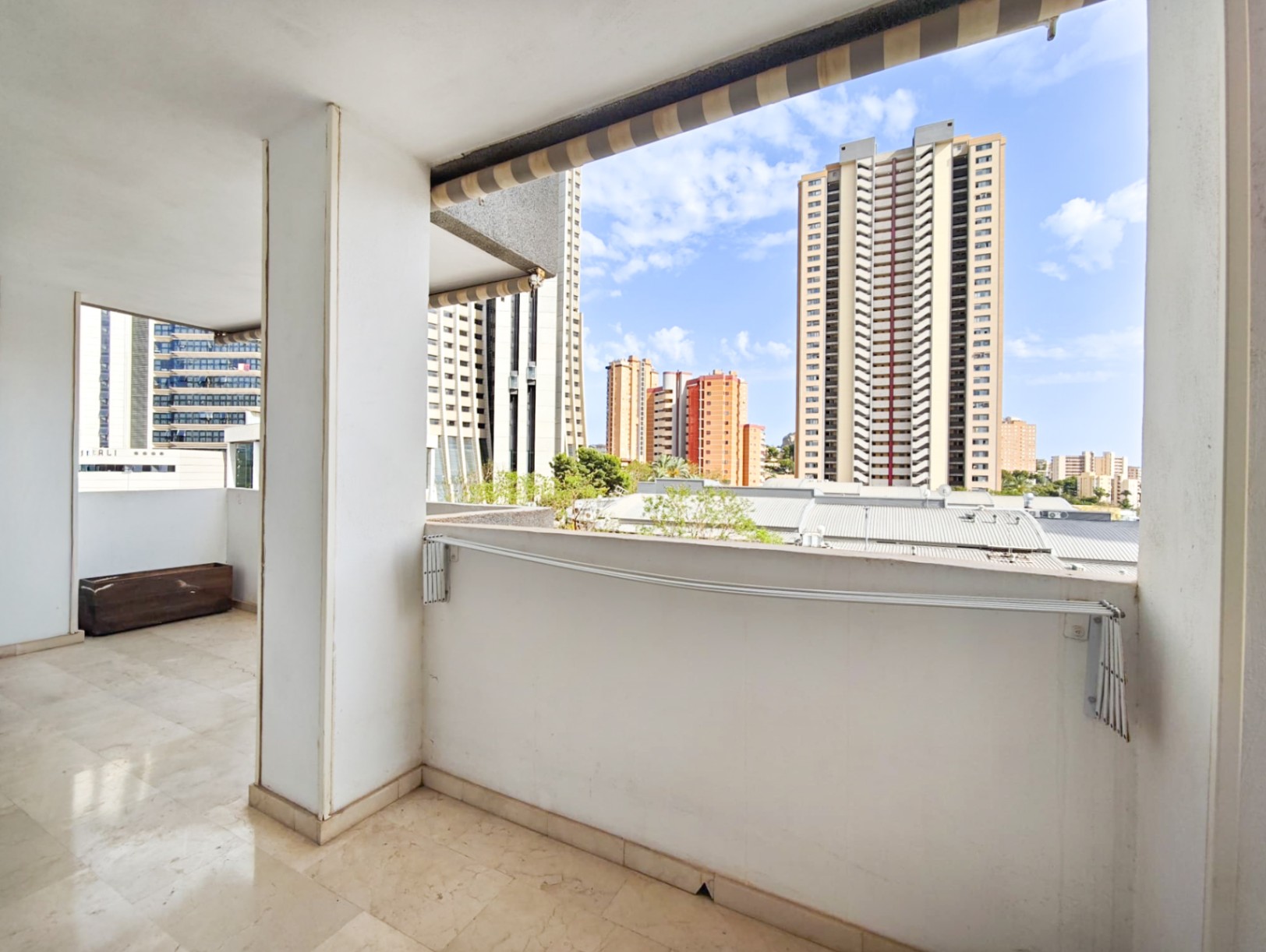 Fantástico apartamento frente al Hotel Bali - Benidorm