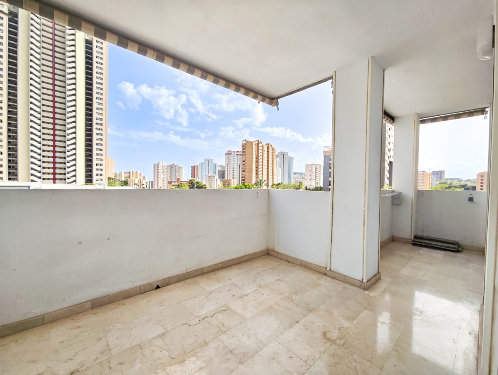 Fantástico apartamento frente al Hotel Bali - Benidorm